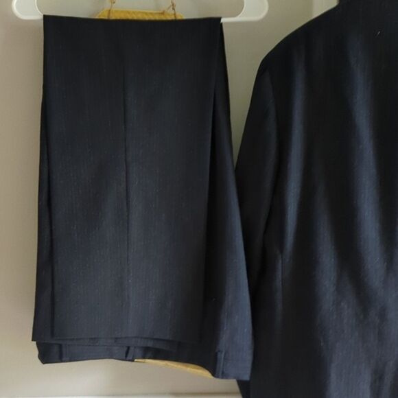 Vintage Hects Cricketeer Two Button Dark Gray Wool Pinstripe 2-Piece Suit 42 - Picture 8 of 9